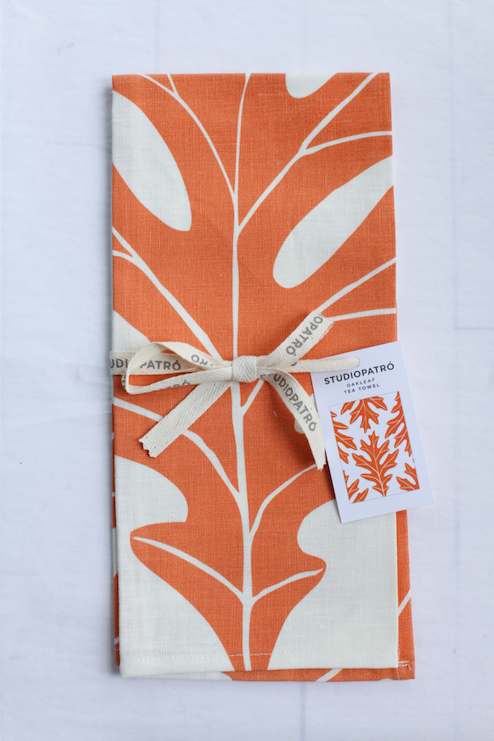 Studiopatro Oak Leaf Tea Towel - VelvetCrate